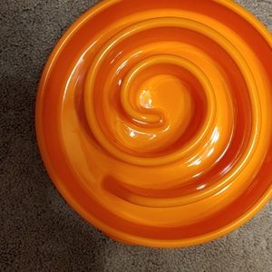 Outward Hound non skid slow feeder Dog bowl SALE NEW   NEVER USED SALE